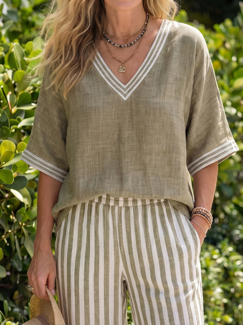 Veda Bremen Norma contrast V-neck tunic paired with striped pants set, featuring a stylish and comfortable women&
