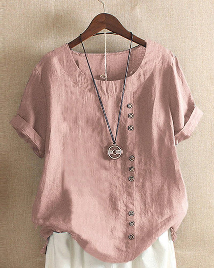Veda Bremen Miranda summer T-shirt in light fabric with a casual fit, shown in a natural setting.
