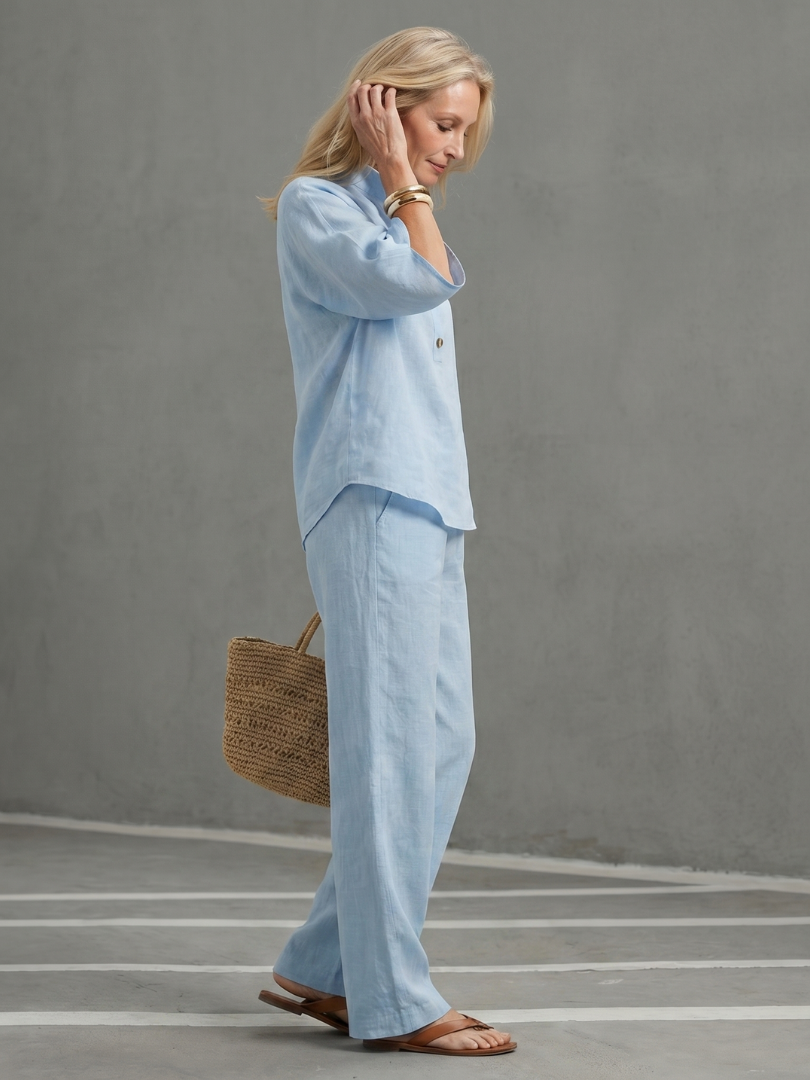 Veda Bremen Carolyn Geknöpftes Tunika und Hosen Set in lightweight fabric, featuring button details and coordinated design.