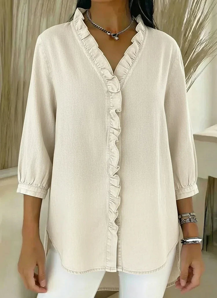 Veda Bremen VERA casual blouse, white with subtle pattern, lightweight fabric, suitable for everyday wear, stylish and comfortable.