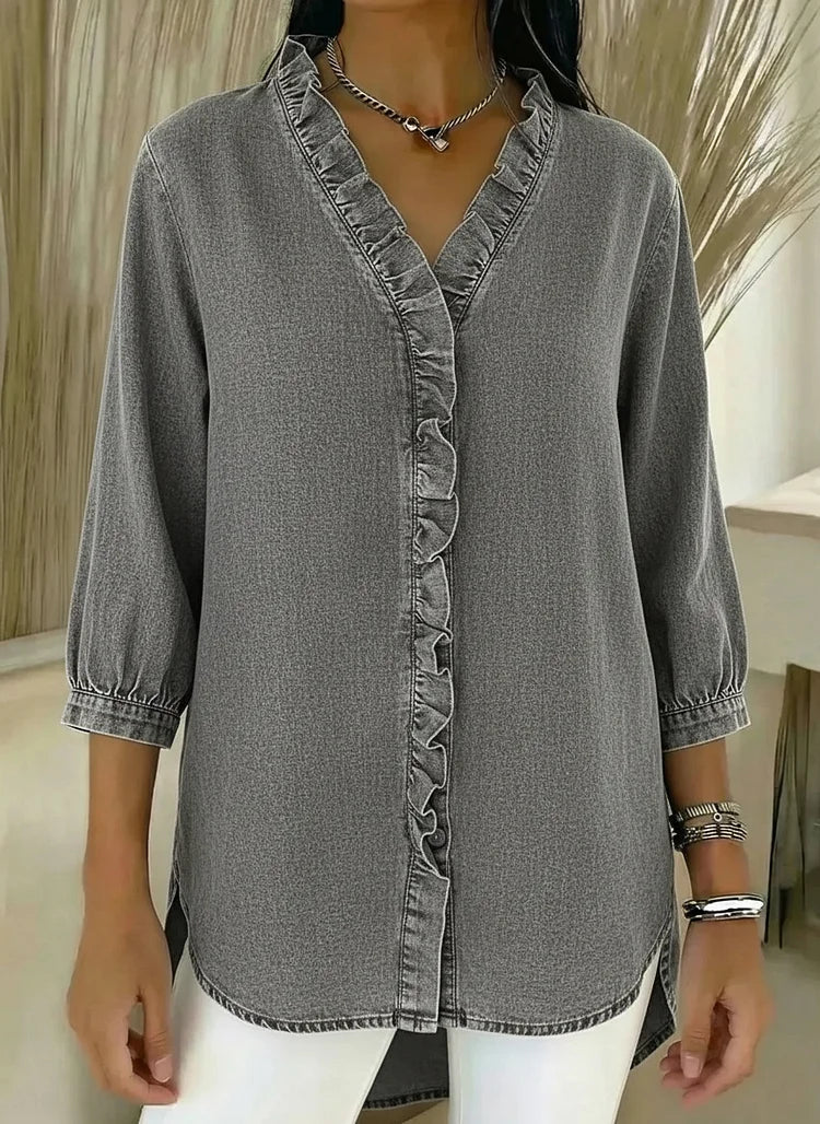 Veda Bremen VERA casual blouse for everyday wear, featuring a comfortable fit and versatile style in a soft fabric.