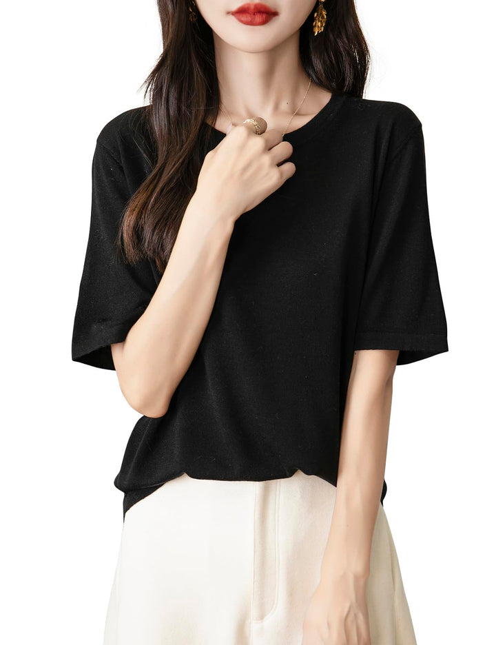 Veda Bremen 100% Merino Wool crew neck T-shirt in natural wool, close-up of soft, lightweight fabric and classic neckline.