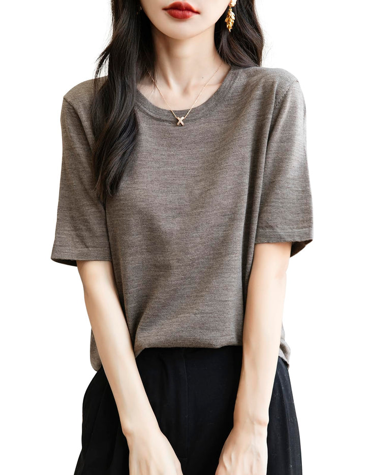 Veda Bremen 100% Merino wool crew neck T-shirt featuring a soft, lightweight knit in a classic design.
