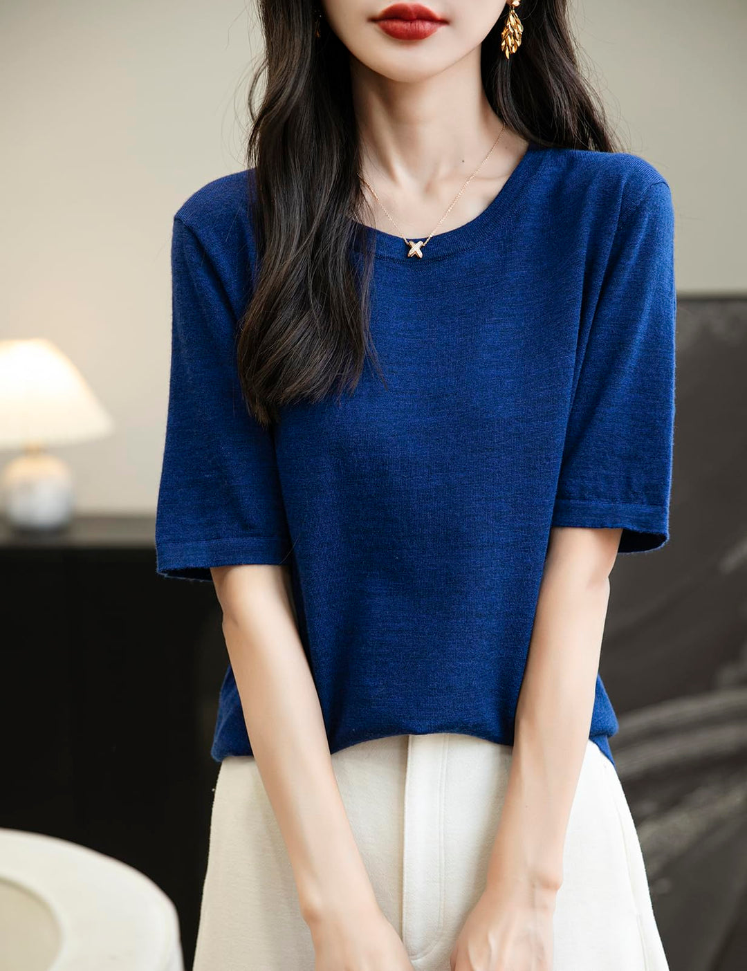 Veda Bremen 100% Merino Wool crew neck T-shirt in natural wool, showcasing soft, lightweight fabric and classic fit.