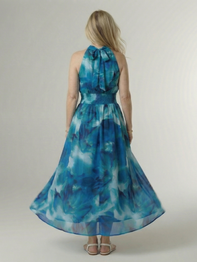 Veda Bremen Sylin Gerafftes Midikleid mit Neckholder, elegant pink dress with ruching and sleeveless design, suitable for summer occasions.