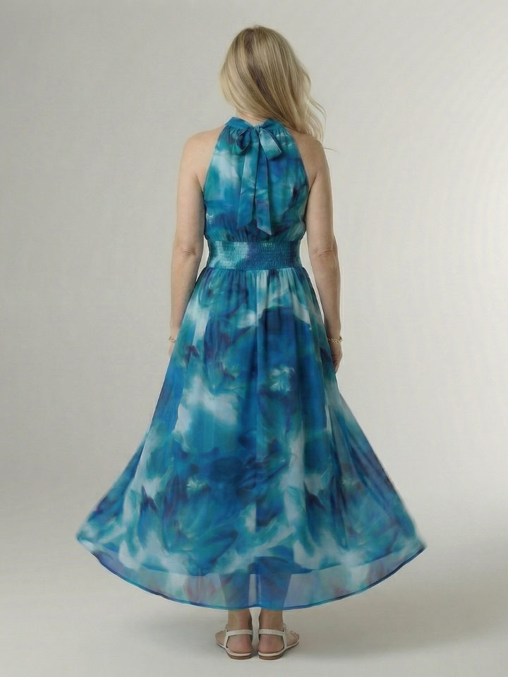 Veda Bremen Sylin Gerafftes Midikleid mit Neckholder, elegant pink dress with ruching and sleeveless design, suitable for summer occasions.
