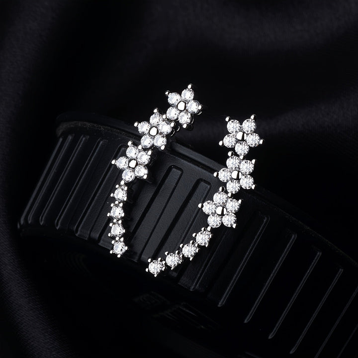 Veda Bremen timeless flower earrings featuring delicate floral design in silver, perfect for elegant everyday wear.