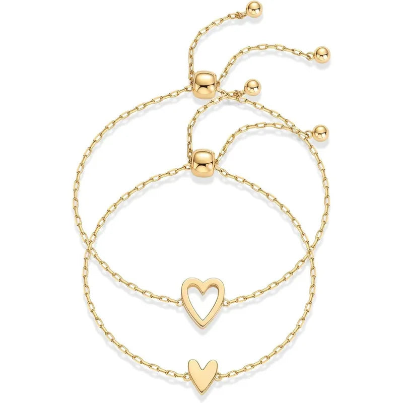 Veda Bremen Herzen Armband Set featuring adjustable stainless steel heart bracelets with 18K gold plating for ladies and couples.