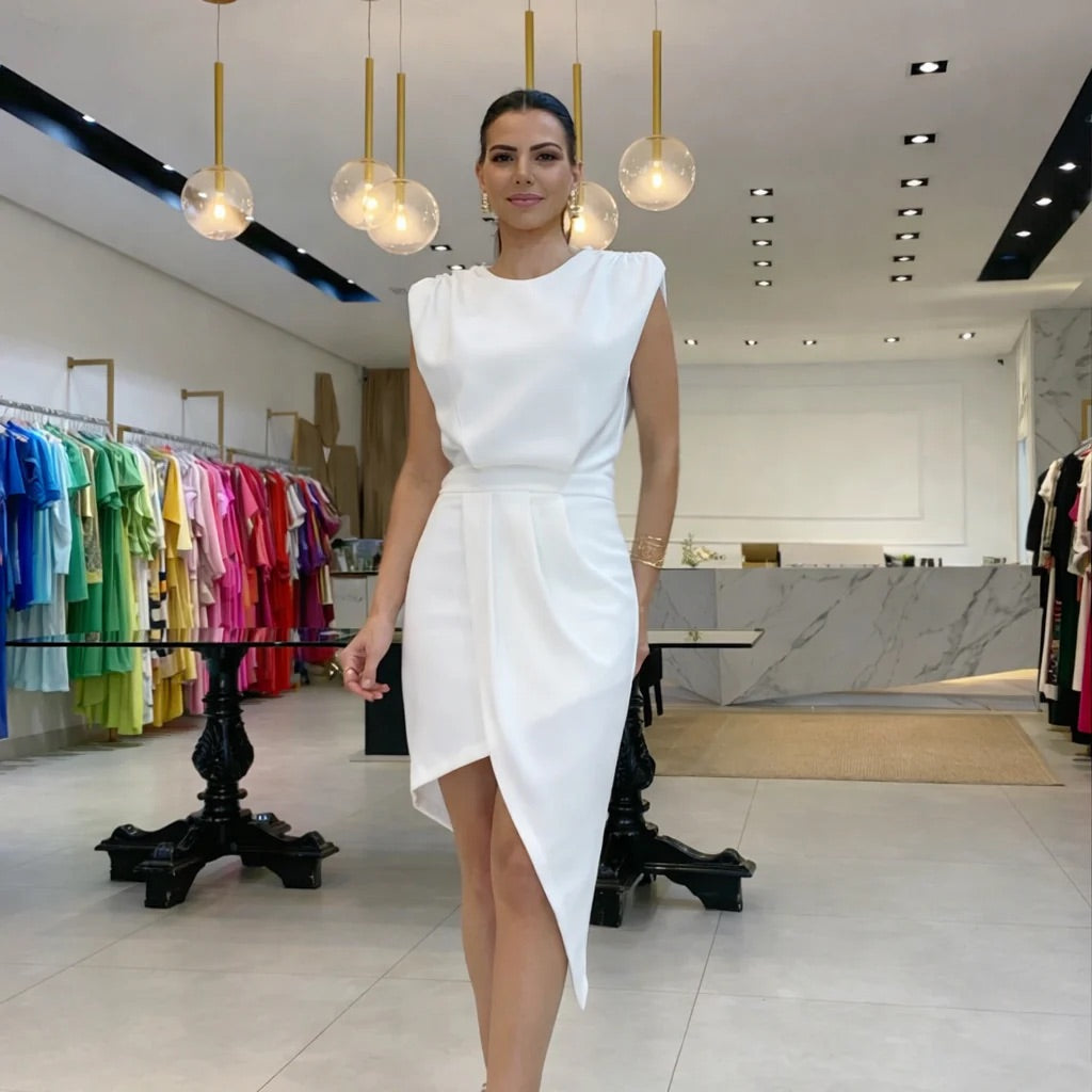 Veda Bremen Alice Kleid, figure-flattering dress in soft fabric, shown in a stylish, elegant design perfect for any occasion.