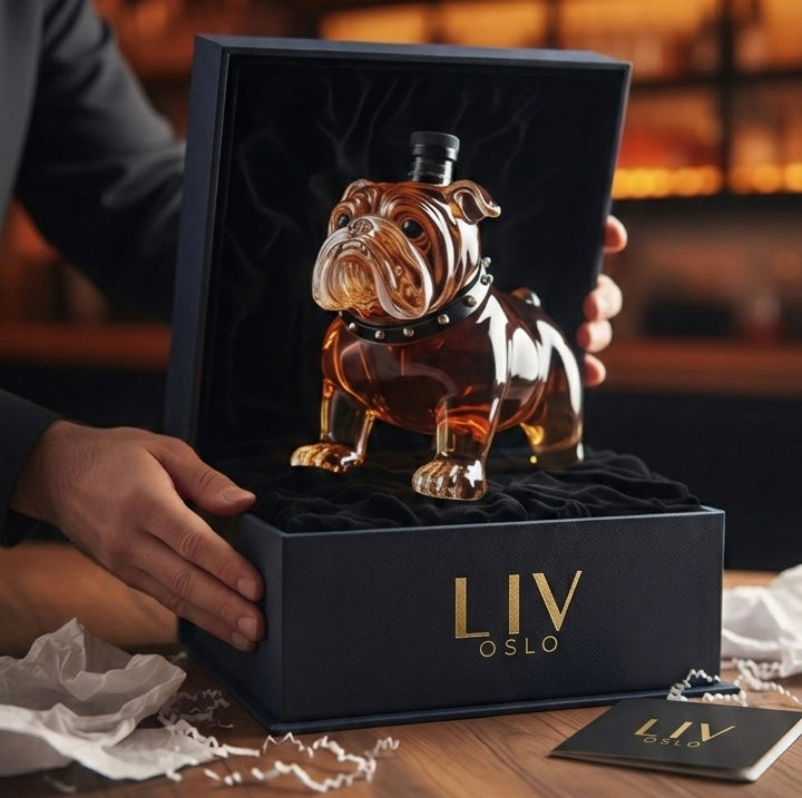 Veda Bremen Bulldoggen Edition whisky bottle with detailed dog illustration on the label, full view of the full-sized bottle.