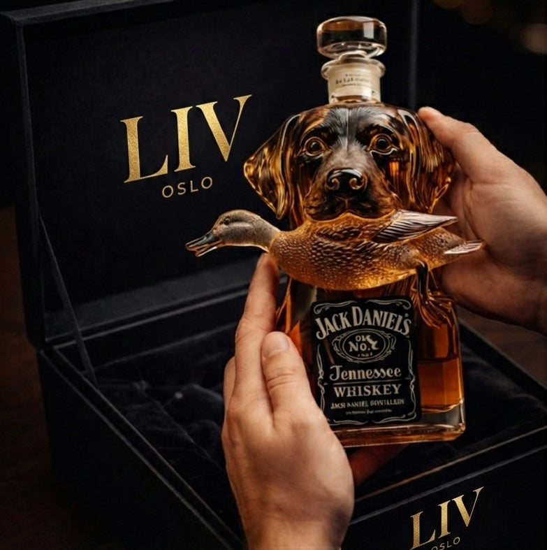 Veda Bremen Villand Edition whisky bottle with elegant label and dark glass, displayed on a plain background.