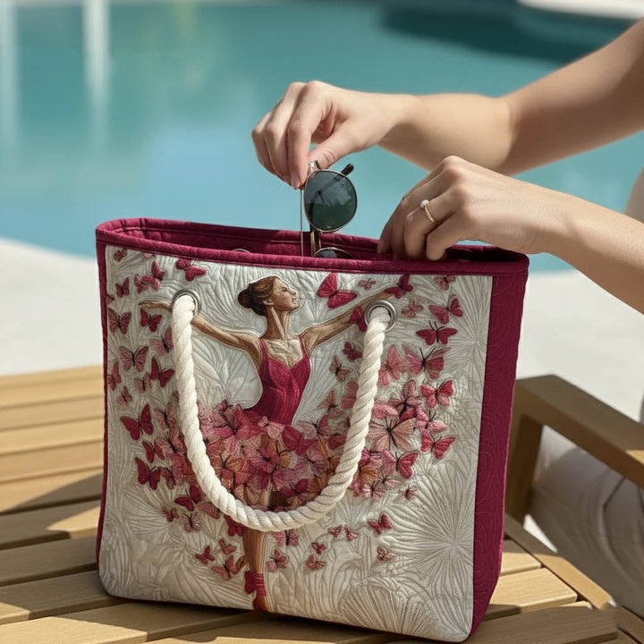 Veda Bremen quilted beach bag with elegant gestured design, featuring a stylish, spacious strandtasche for summer outings.