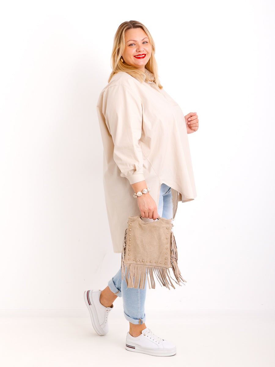 Veda Bremen Chantel Bluse Oberteil in soft fabric, light color, featuring a relaxed fit and stylish neckline.