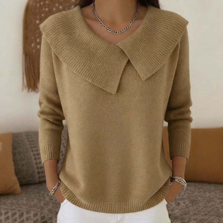 Linda | Soft Collar Sweater
