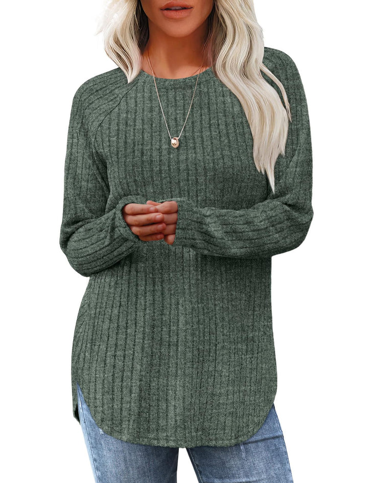 LuroLondon Classic Curve Pullover in cozy knit fabric, featuring a relaxed fit and stylish design for casual wear.
