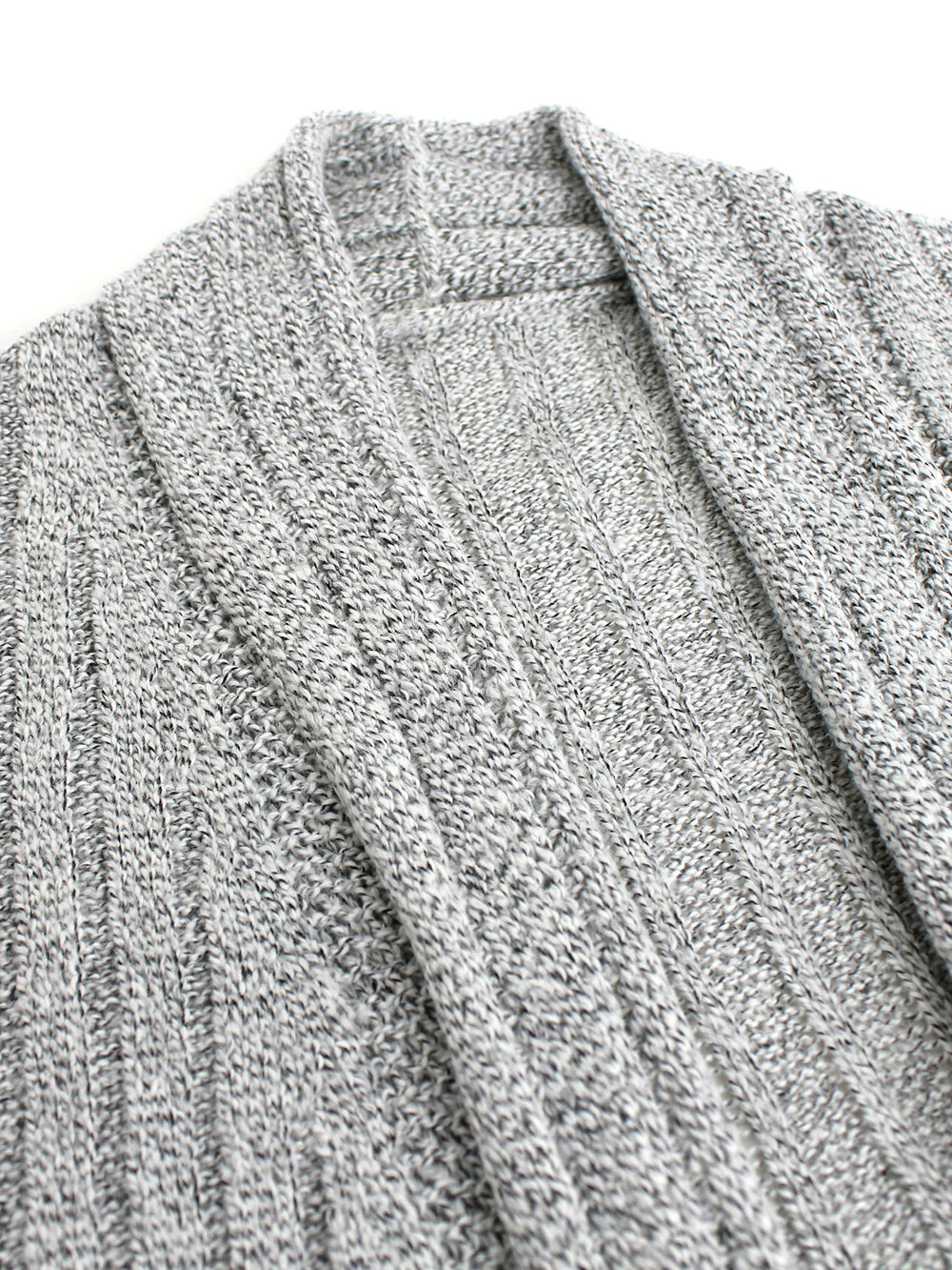 Veda Bremen knitted cardigan with textured structure, featuring a cozy, stylish design for casual wear.