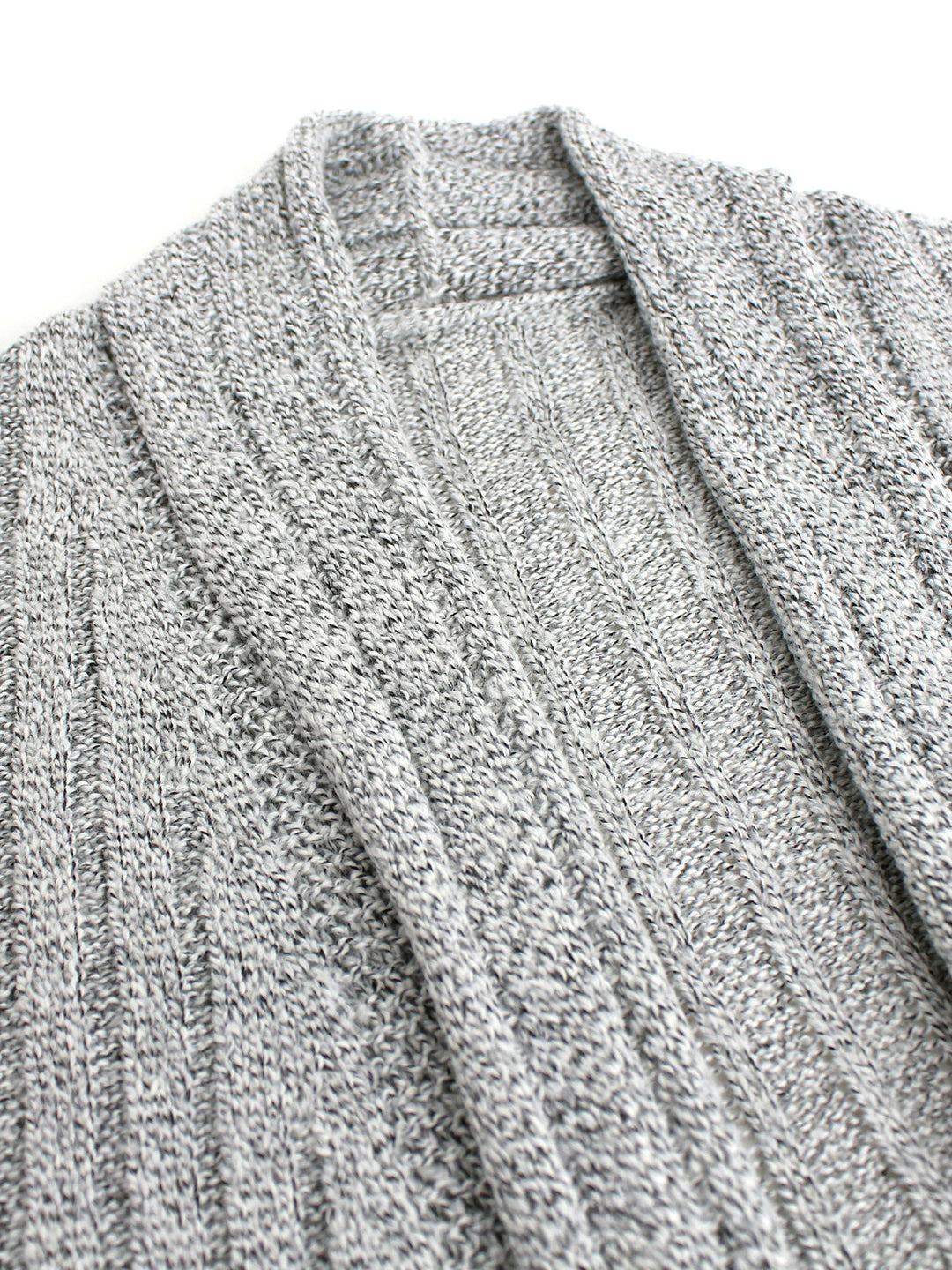 Veda Bremen knitted cardigan with textured structure, featuring a cozy, stylish design for casual wear.