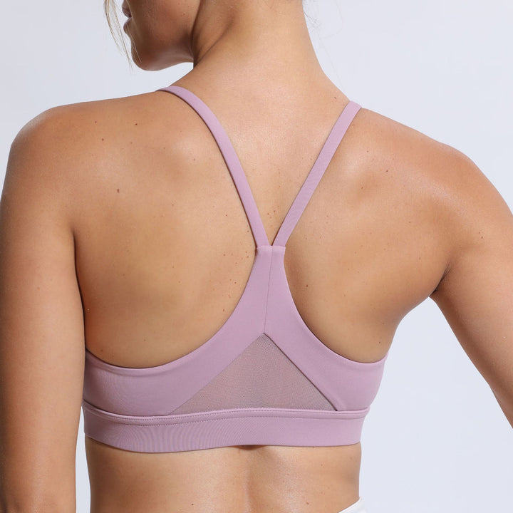 Veda Bremen supportive shaping bra with wide straps and smooth fabric, designed for comfort and daily wear.