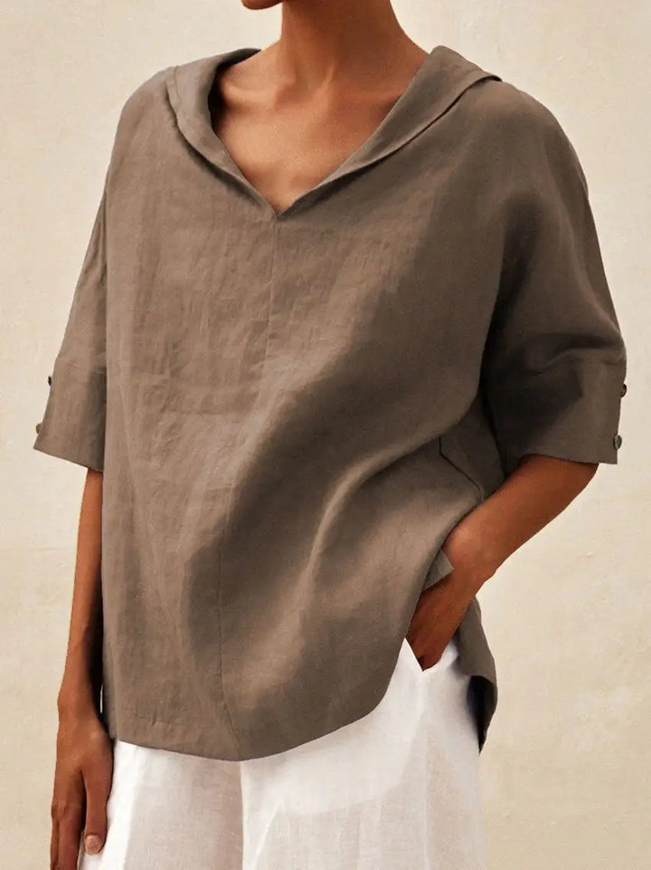 Light beige Veda Bremen linen blouse with V-neck, casual fit, and subtle texture, perfect for everyday wear.