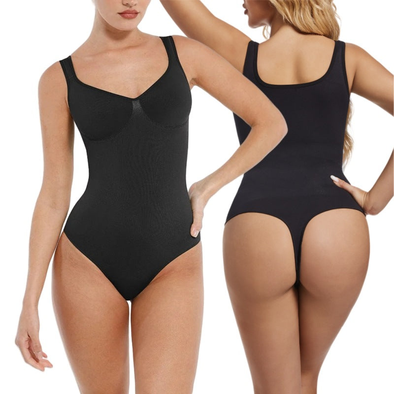 Veda Bremen Formender Tank-Top in soft fabric, close-up showing fitted design and sleeveless style for a sleek look.