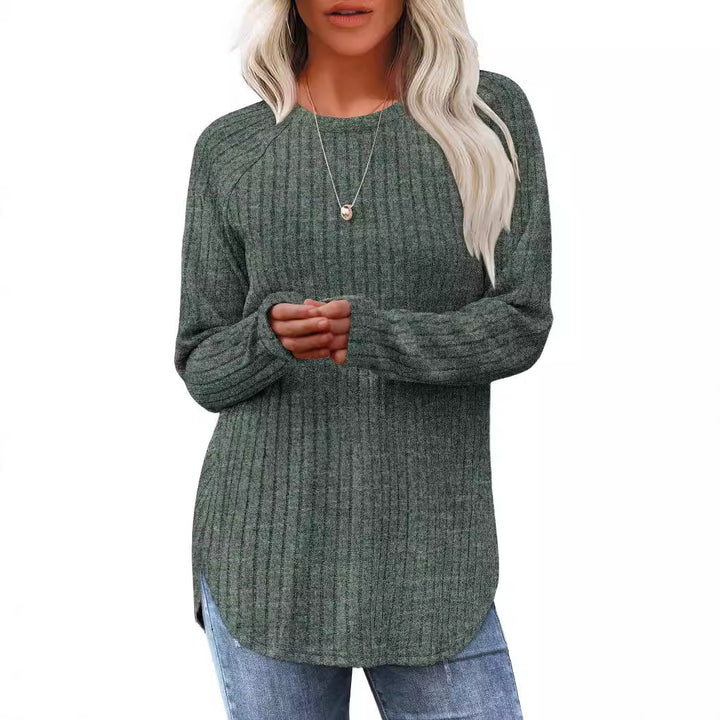 LuroLondon The Classic Curve Pullover in soft fabric, featuring a cozy, relaxed fit and stylish design.