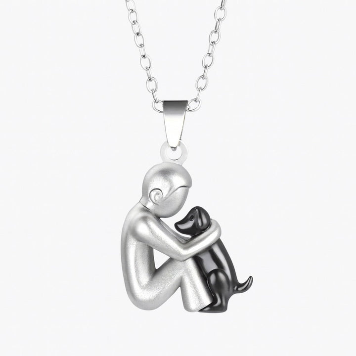 Veda Bremen Umarmungs-Anhängerkette necklace featuring a silver pendant, stylish men&