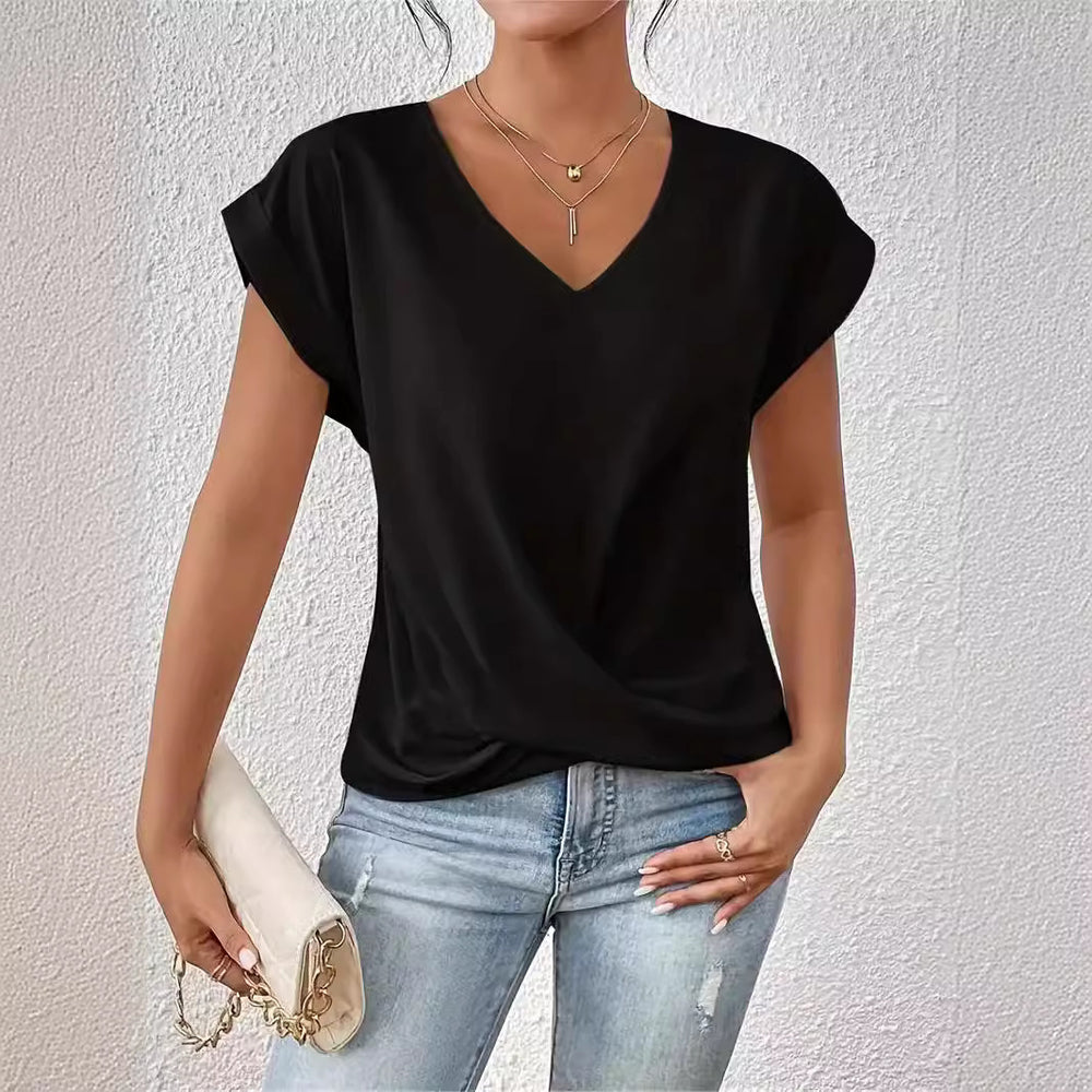 Black Damen V-Neck T-Shirt from Veda Bremen, soft fabric, fitted style, displayed on a hanger.