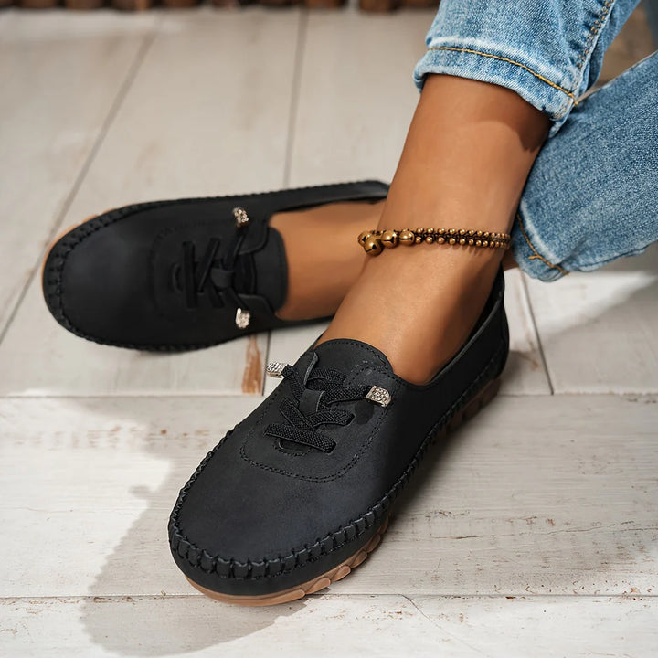 Black Valerie Veda Bremen slipper for sensitive feet with full support, featuring cushioned insoles and comfortable design.