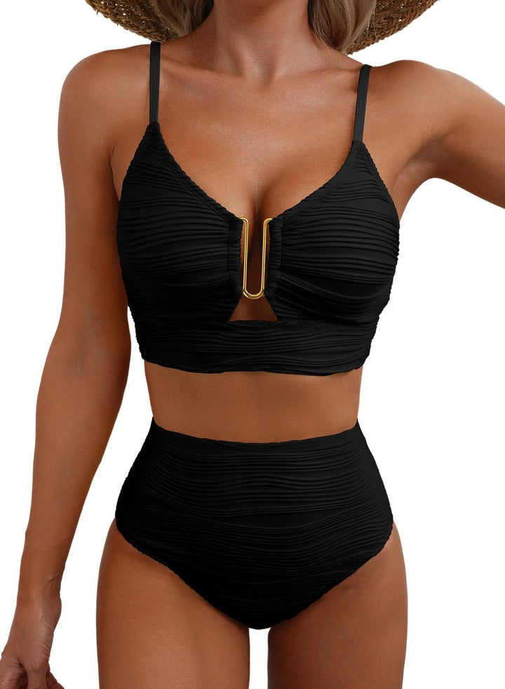 Black Jenny figurformendes bikini-set by Veda Bremen, with smooth fabric and supportive design for a flattering fit.