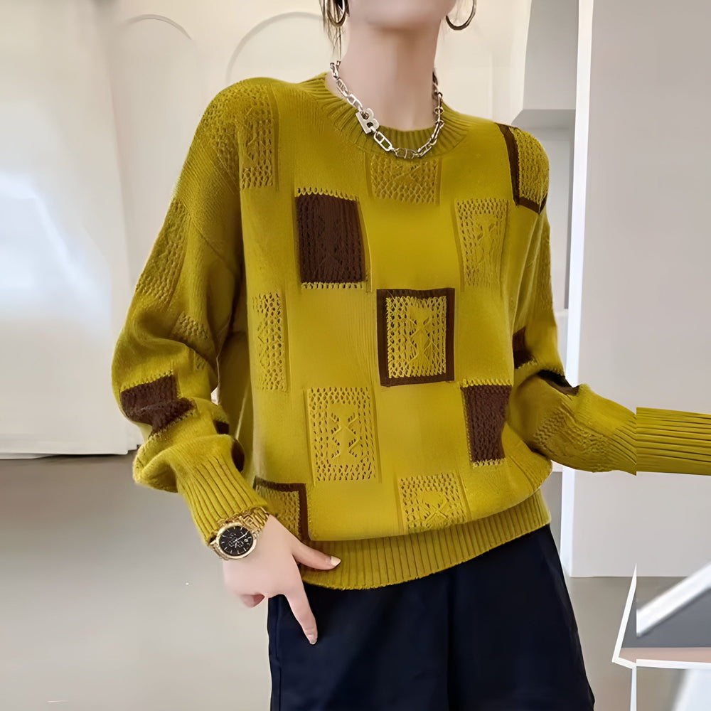 LuroLondon Aliyah knitted sweater in britt geel color, featuring a cozy, textured knit design and long sleeves.