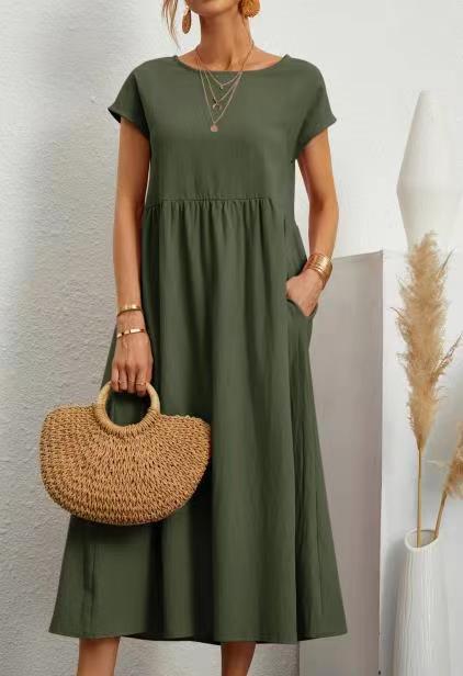 Green Veda Bremen Gabrielle midikleid with flowing silhouette, lightweight fabric, and elegant midi length.