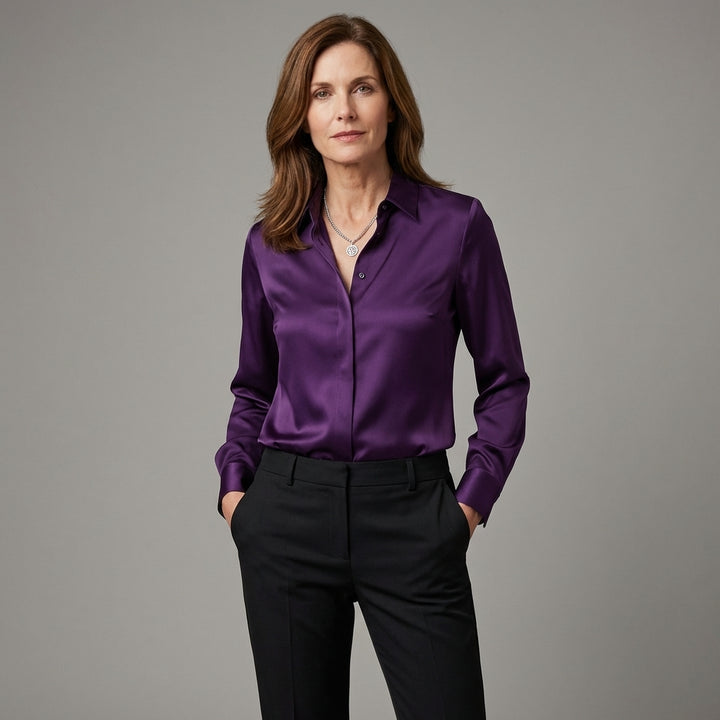 Veda Bremen Melly elegant shirt with classic collar and long sleeves, displayed on a neutral background.
