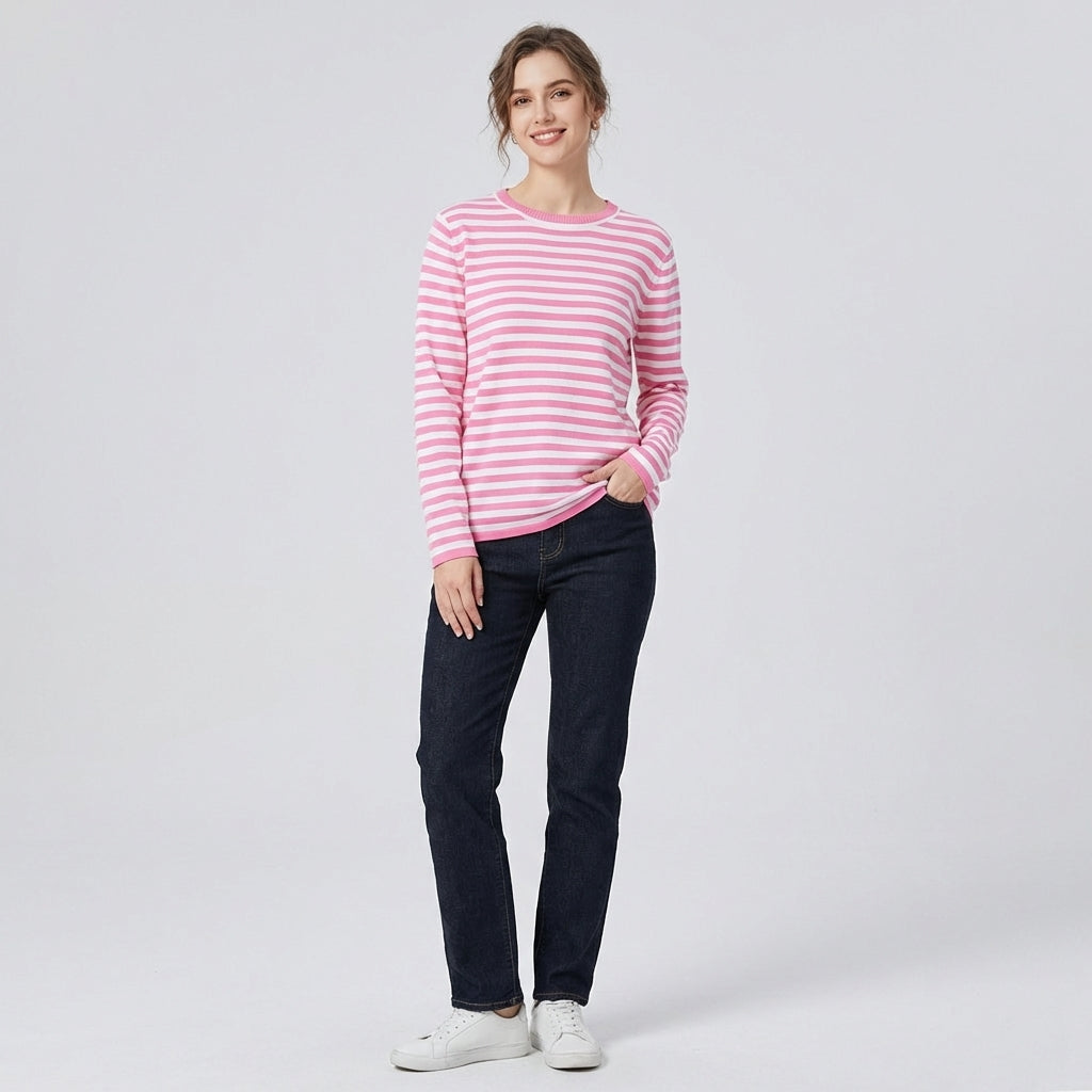 Veda Bremen elegant long-sleeve top in black, close-up view showing smooth fabric and fitted design.