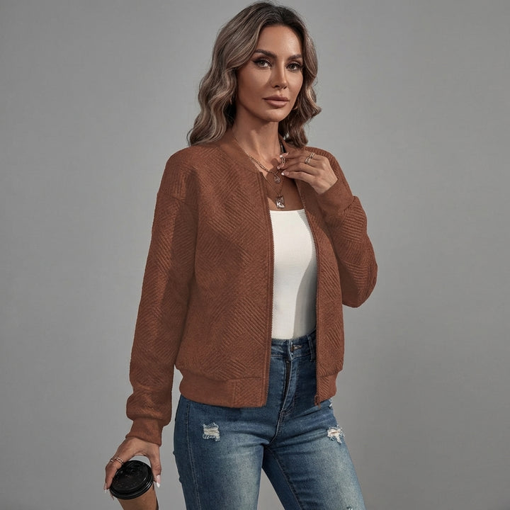 Veda Bremen casual zip-up jacket with a relaxed fit and front zipper, shown in a stylish, comfortable design.