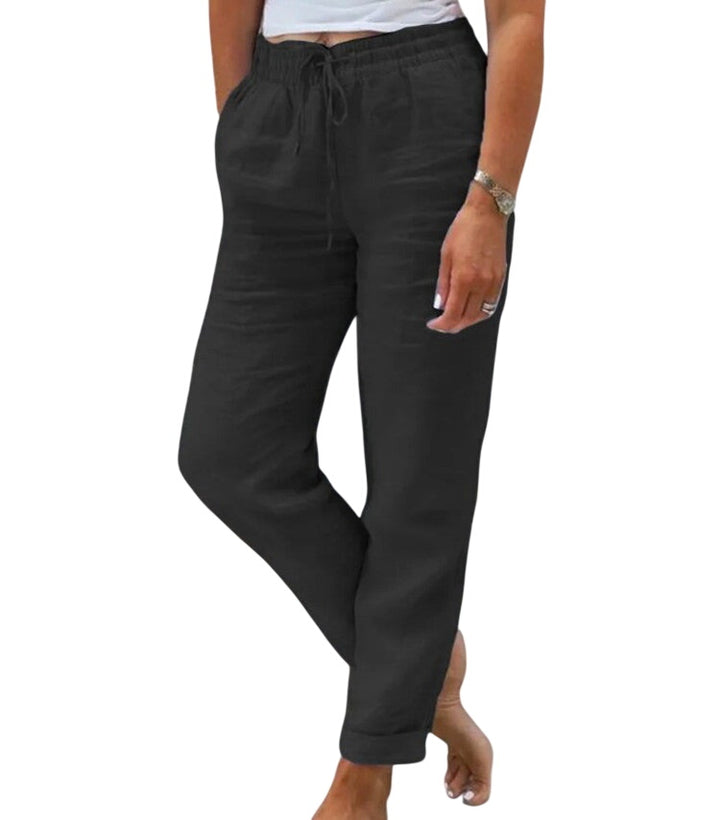 Black Soft Loom Leinenhose by Veda Bremen, stylish relaxed-fit linen pants with a smooth fabric texture.
