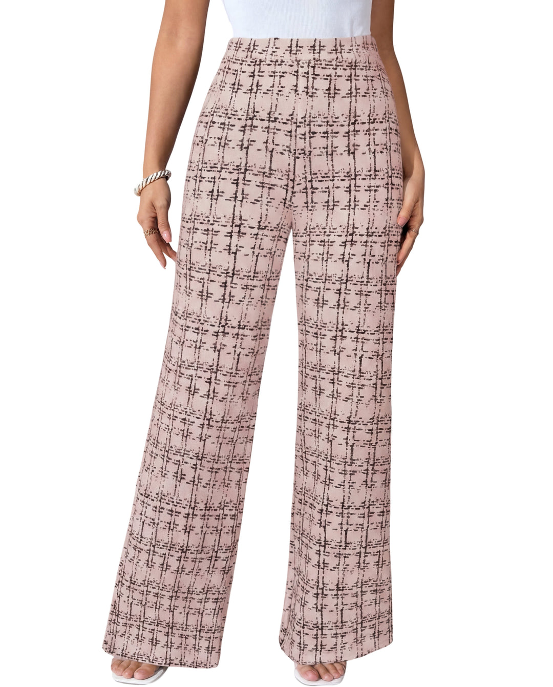 LuroLondon casual plaid trousers with a relaxed fit, featuring a classic tartan pattern and tailored waistband.