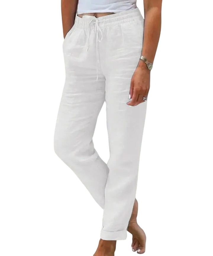 Soft Loom Leinenhose by Veda Bremen, light-colored linen pants with a relaxed fit and natural fabric texture.