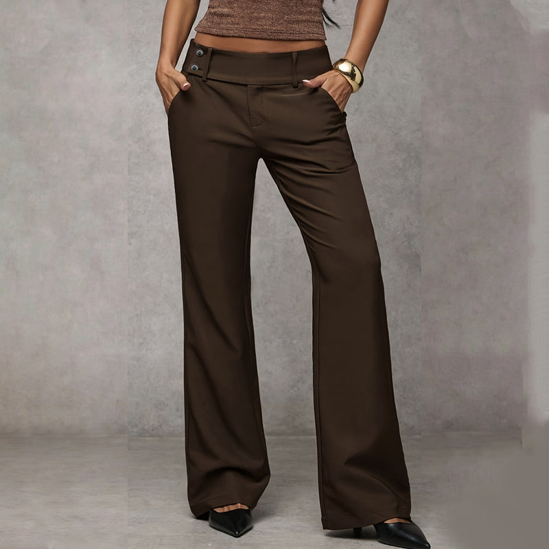 Veda Bremen Elowra tailored wide-leg suit trousers in high-quality fabric, showcasing a sleek, modern clothing style.