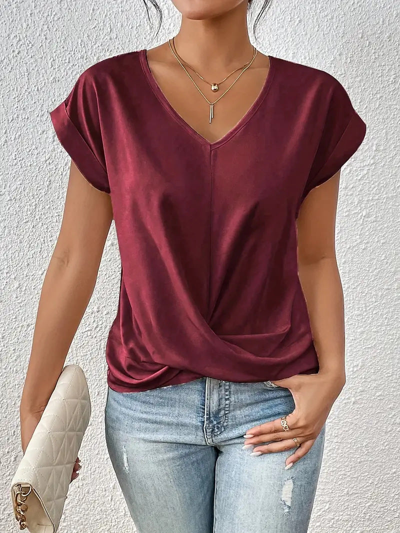 Red Damen V-Neck T-Shirt by Veda Bremen, close-up view of soft fabric and V-neck design.
